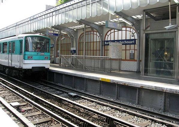 metro barbes rochechouart