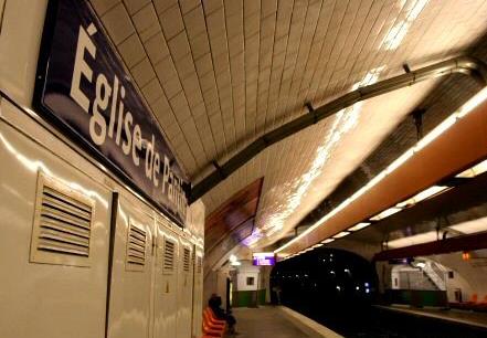 metro eglise pantin