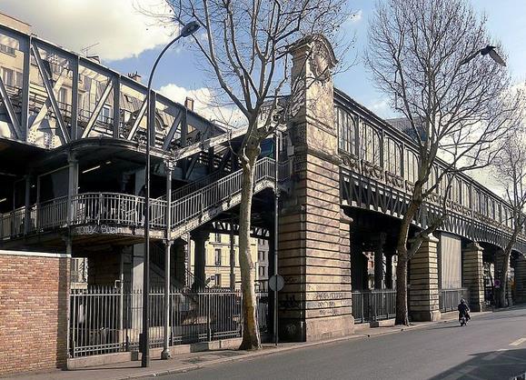 metro jaures