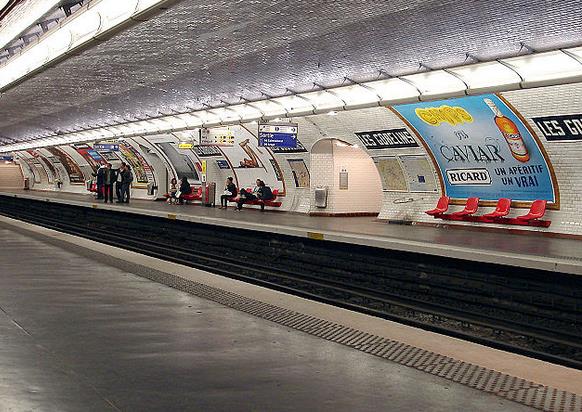 metro les gobelins