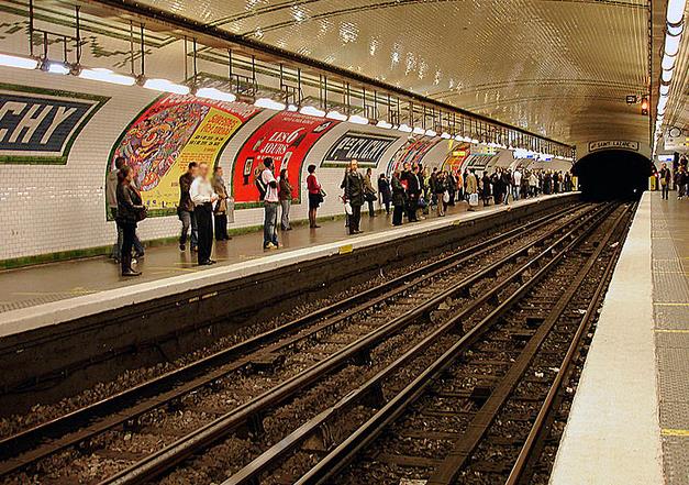 metro-place-de-clichy