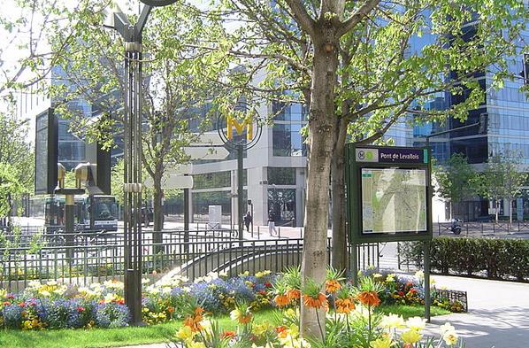 metro-pont-de-levallois-becon