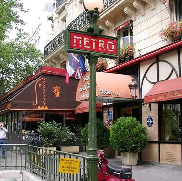 metro republique